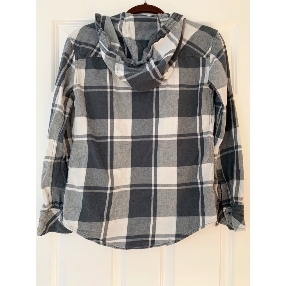Aritzia TNA Flannel - Picture 2 of 3